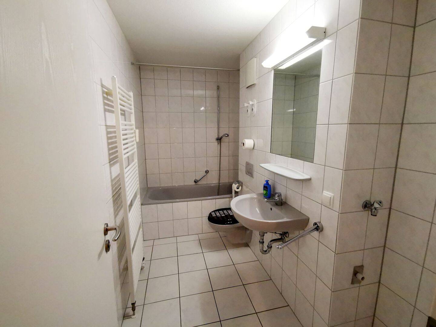 Zentral und ruhig: Neuwertige 3-Zimmer-Wohnung mit Superschnitt – Stuttgart – Vorschaubild 6