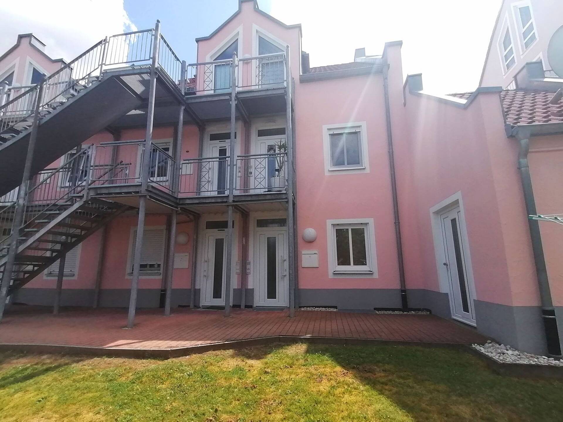 Erdgeschosswohnung in 92442 Wackersdorf mit 48 m² kaufen