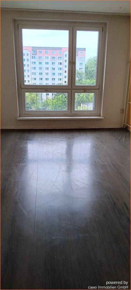 Bezugsfreie 2-Raum Wohnung, 8. Etage mit Weitblick, in der Sewanstraße zu verkaufen – Berlin – Vorschaubild 5