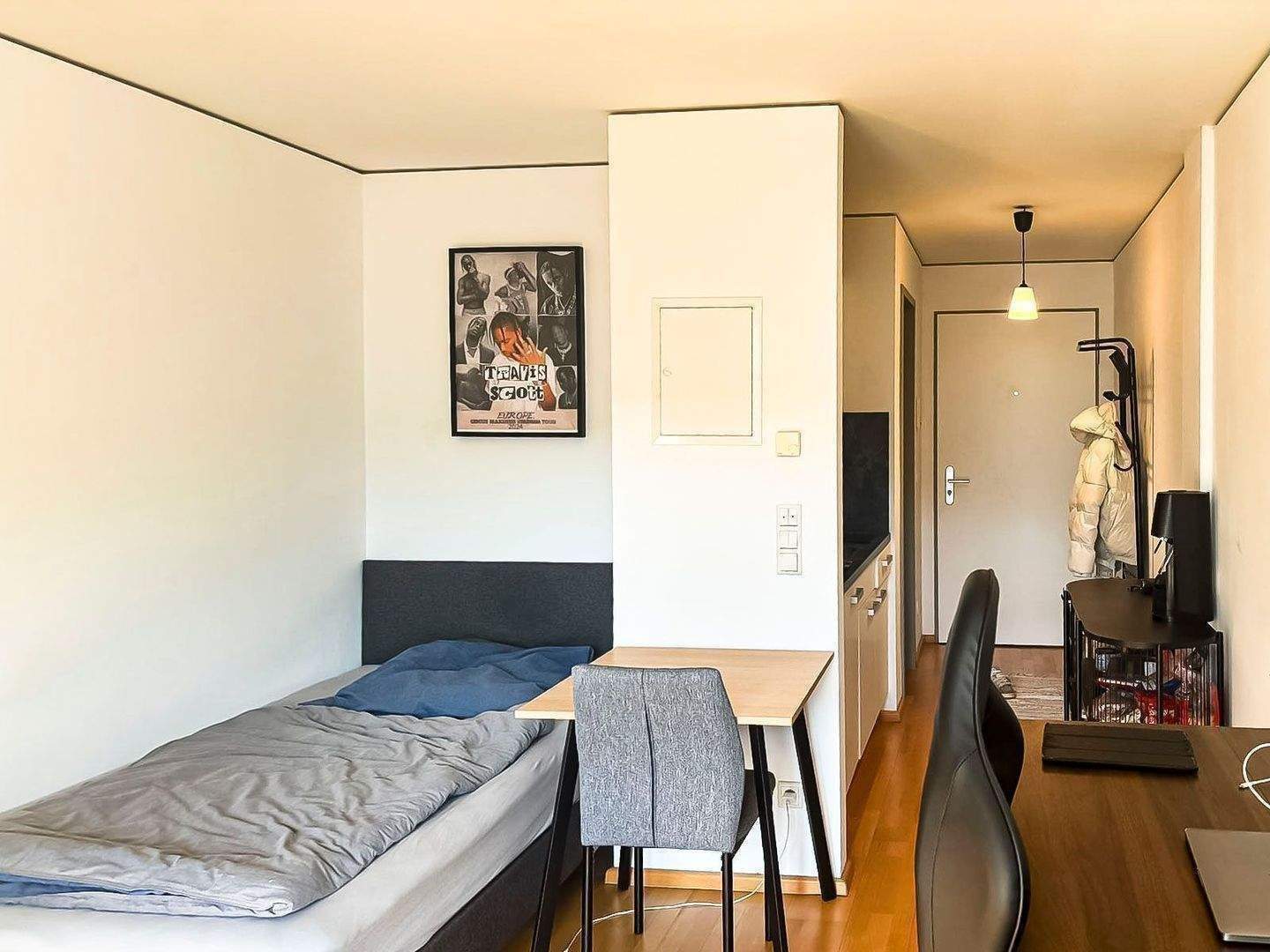 Studenten-Apartment mit Loggia in München - Moosach