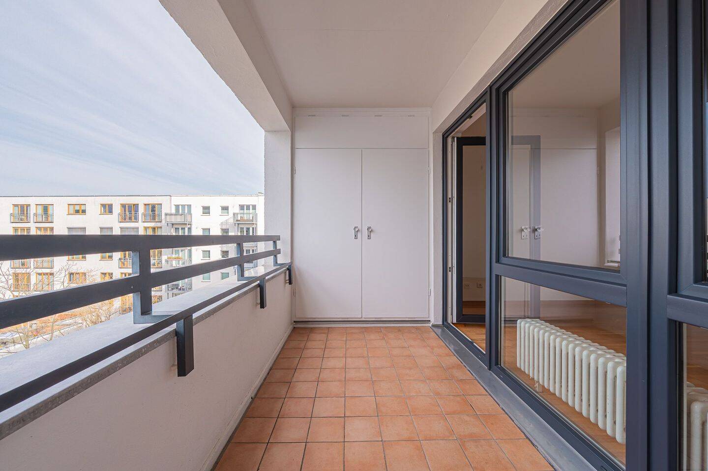 Freie und gut geschnittene 2-Zimmer in Wilmersdorf - ganz nah zum Olivaer Platz – Berlin – Vorschaubild 4