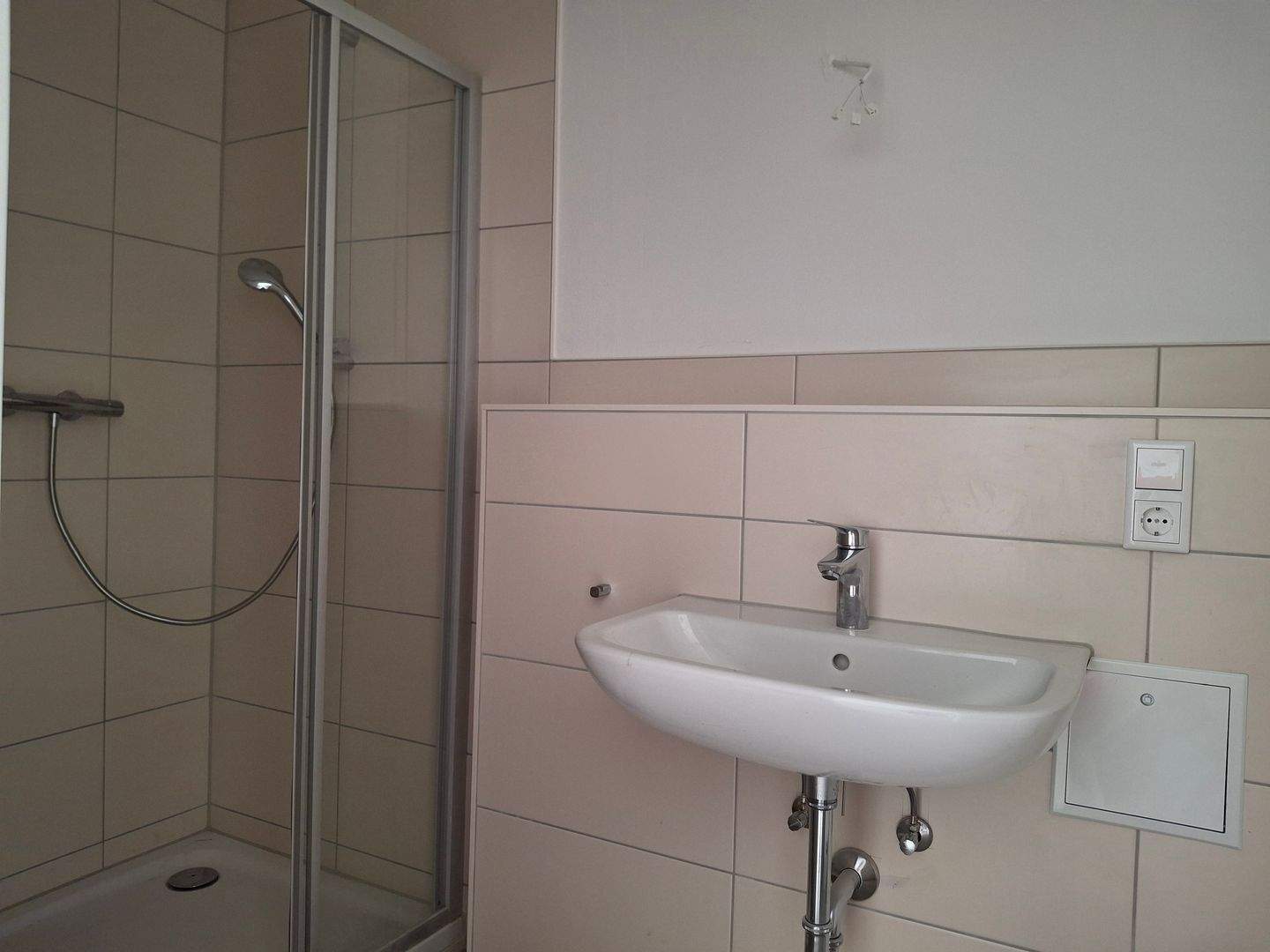 Großzügige DHH mit viel Platz - Erstbezug! – Teublitz – Vorschaubild 8