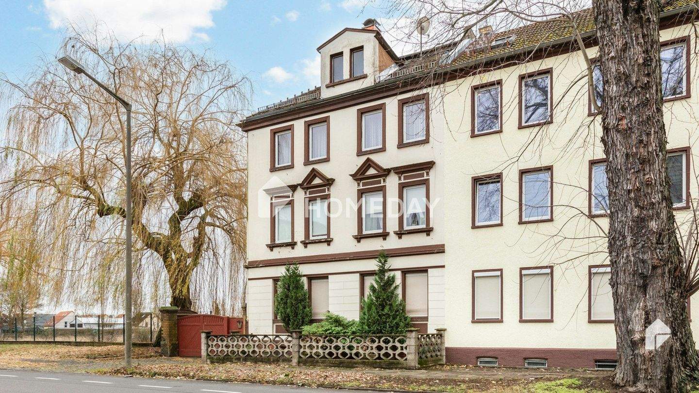 Dreifamilienhaus mit großzügigem Grundstück und Garage - vielseitige Möglichkeiten in Engelsdorf – Leipzig – Bild 1 von 9
