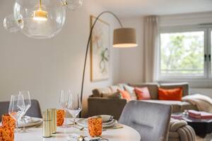 Großzügige 4-Zimmer-Wohnung mit zwei Loggien und großem Wellnessbad – 80469 München – Vorschaubild 2