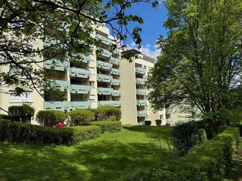 "Wohnen im Grünen - renovierungsbedürftige 4,5-Zi.-OG-ETW in Stuttgart-Hoffeld" – Stuttgart – Vorschaubild 7