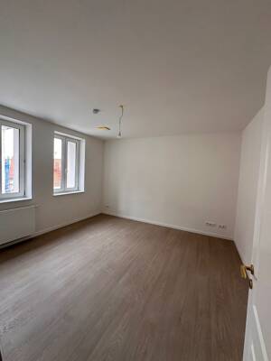 Luxuriöses Wohnen auf 158m²: Erstbezug nach Kernsanierung | Altbau mit Balkon | Energieeffizienz – 86152 Augsburg – Vorschaubild 6