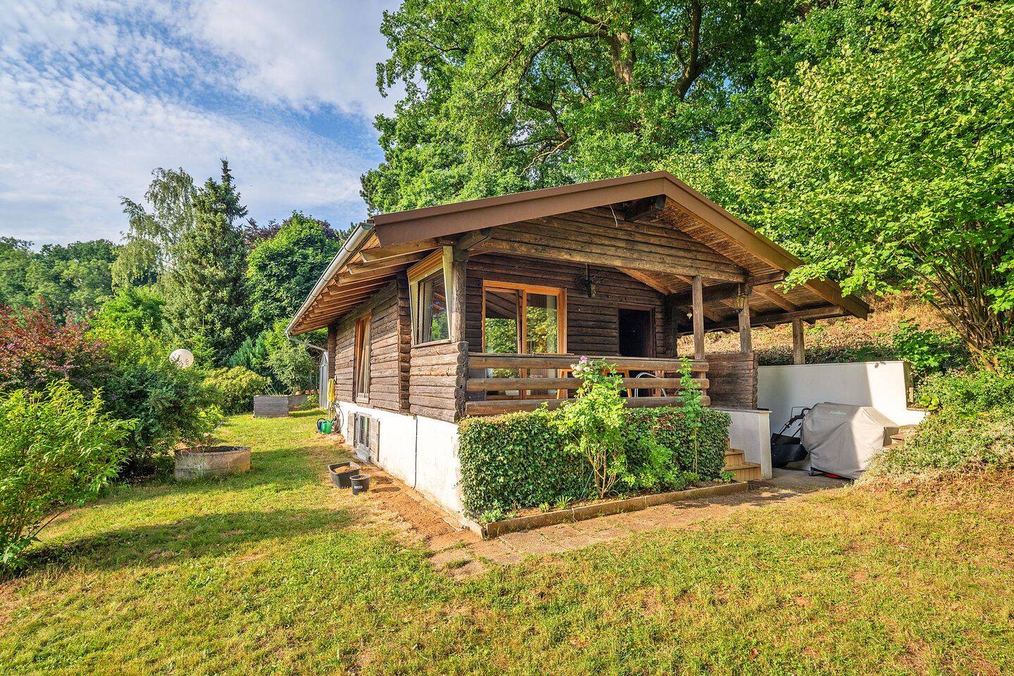 Ein herrlicher Rückzugsort: charmantes Wochenend-Blockhaus mit idyllischem Grundstück – Affing – Vorschaubild 4