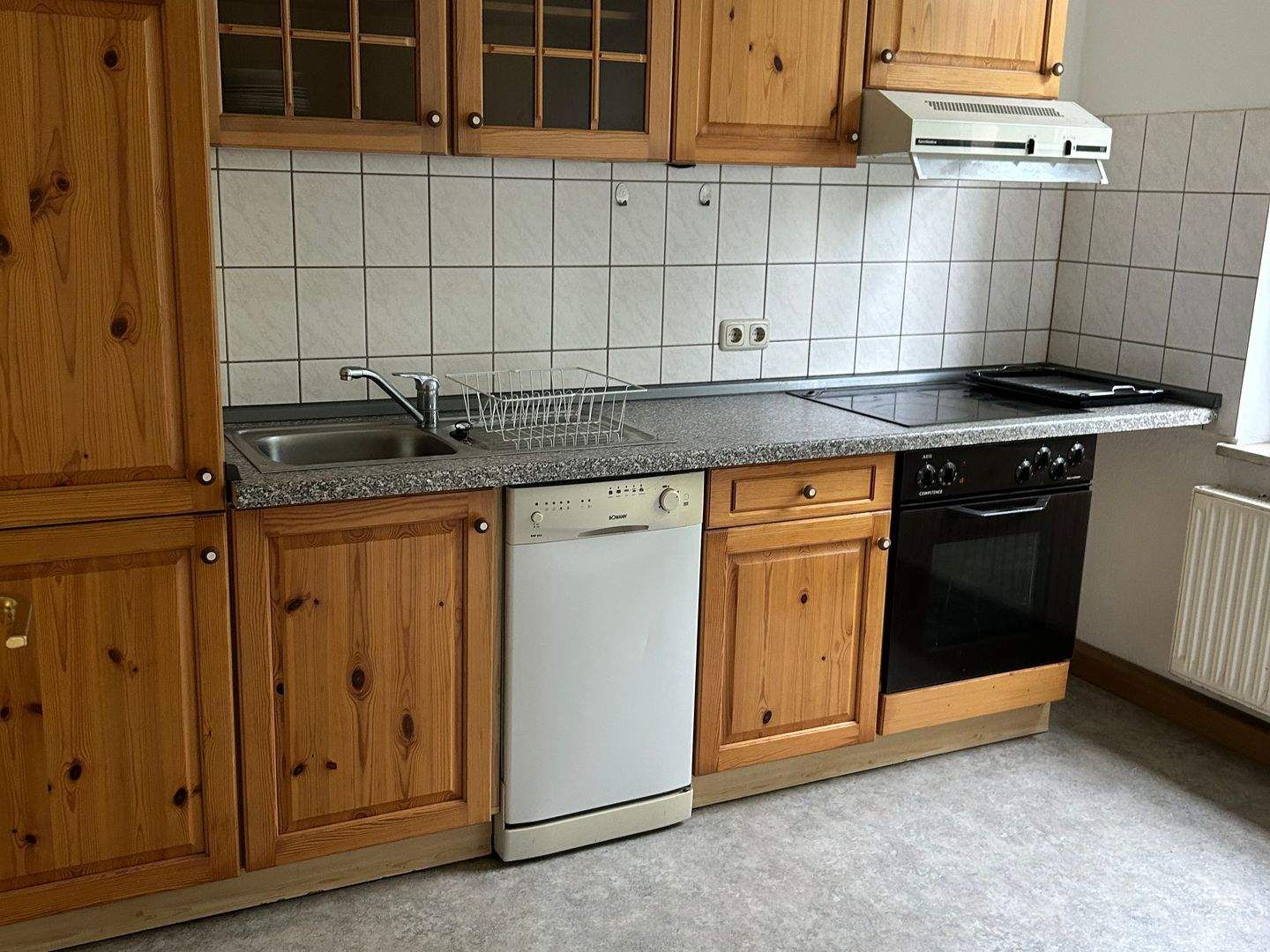 GEMÜTLICHE WOHNUNG MIT EINBAUKÜCHE SUCHT NEUEN MIETER!!! – Chemnitz – Vorschaubild 4