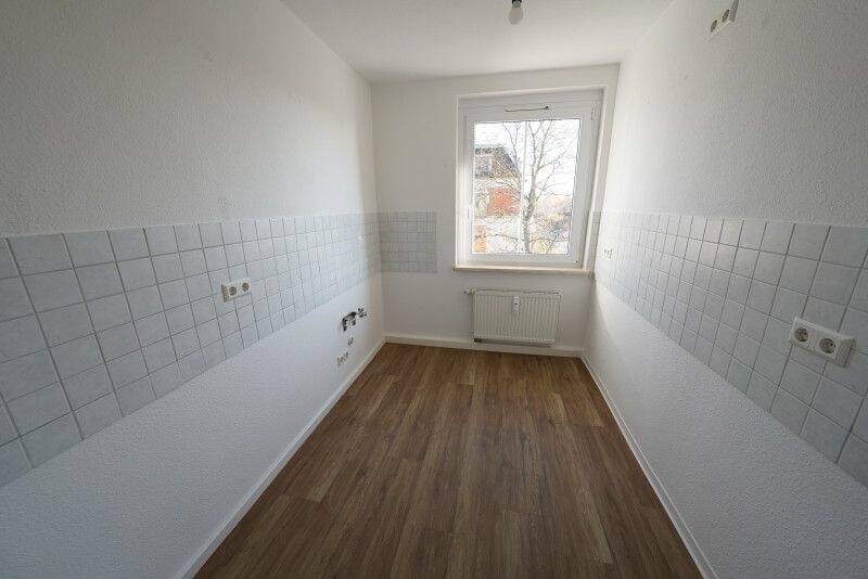 3-Raum-Wohnung mit Balkon auf dem Sonnenberg – Chemnitz – Vorschaubild 2