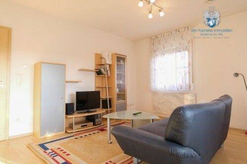 Möblierte 2-Zimmer-Wohnung mit Balkon & Stellplatz/Garage - furnished 2-room apt. + parking – Herzogenaurach – Vorschaubild 2