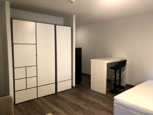 Ruhiges EG-Apartement in RG mit Park, Terrasse, TG, bezugsfrei in Milbertshofen – 80807 München – Vorschaubild 2