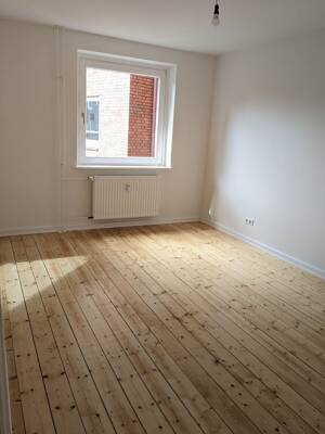 helle 2,5-Zimmer-Wohnung mit Balkon im Hochparterre zum 01.09. zu vermieten – 20535 Hamburg – Vorschaubild 6