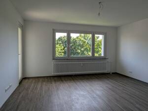 +++ 3 Zimmer Erdgeschosswohnung in Rumeln Kaldenhausen mit Duschbad und Balkon +++ – 47239 Duisburg – Vorschaubild 2