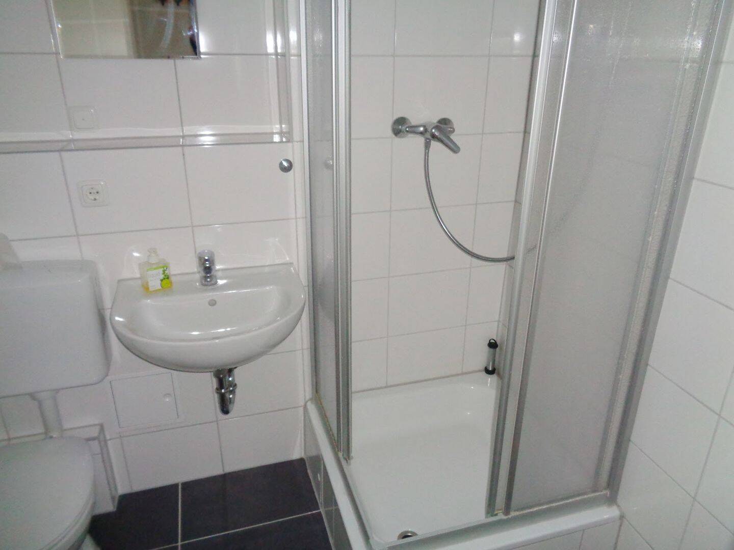 Klein + FEIN = DEIN! 1 Zimmer mit Balkon + Aufzug + separate Küche + Duschbad + Abstellraum – Braunschweig – Vorschaubild 5