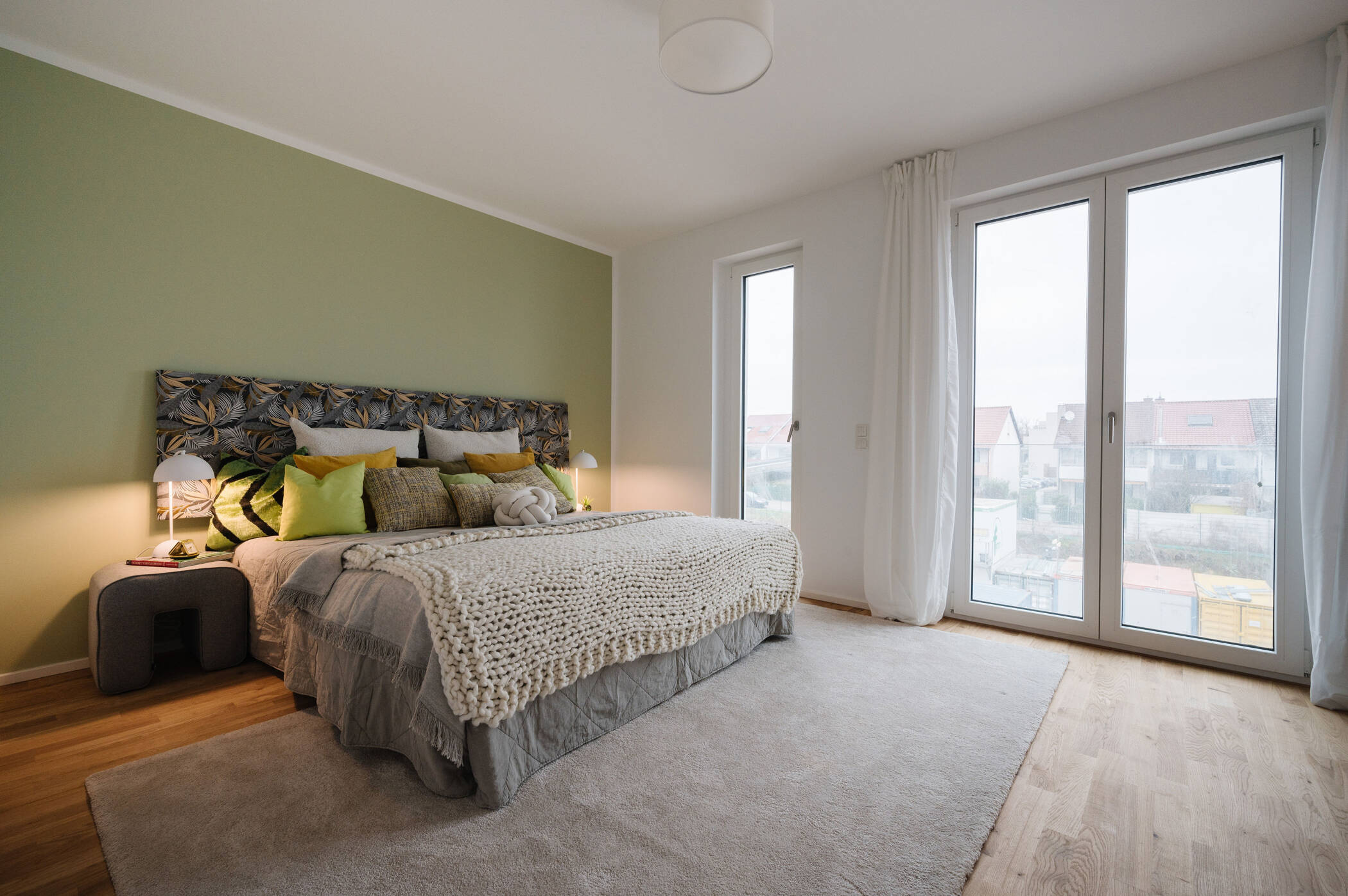 GROSSZÜGIGE 4-ZIMMER-WOHNUNG MIT SÜDLOGGIA UND BLICK IN DIE GRÜNE QUARTIERSMITTE – Edingen-Neckarhausen – Vorschaubild 6