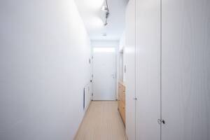 Charmantes Apartment (2. OG) mit großem Balkon, grünem Ausblick und Westpark-Nähe – 80686 München – Vorschaubild 5