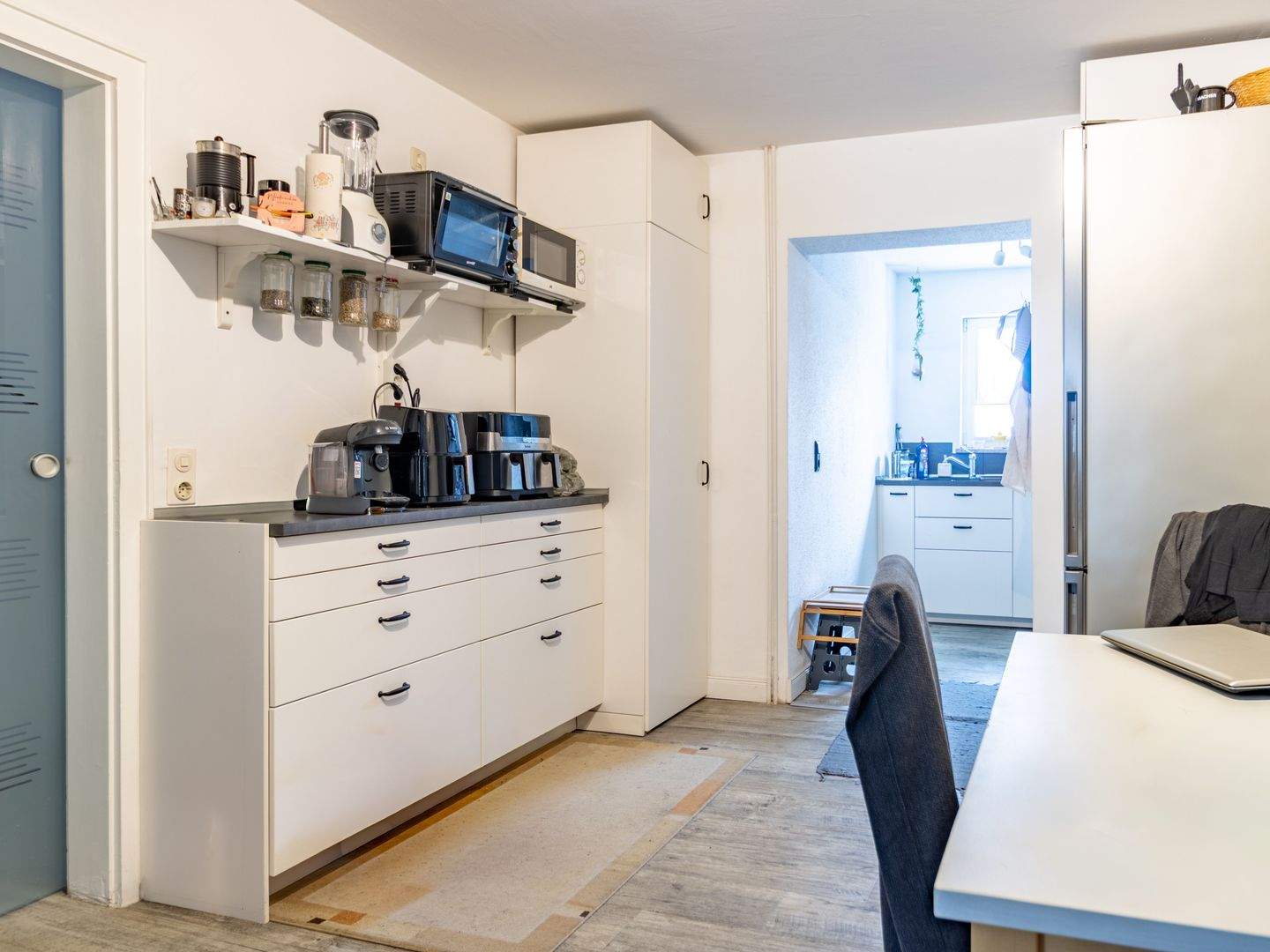 Zu Hause mit Kamin, Garten und Stellplatz – Lübeck – Vorschaubild 6