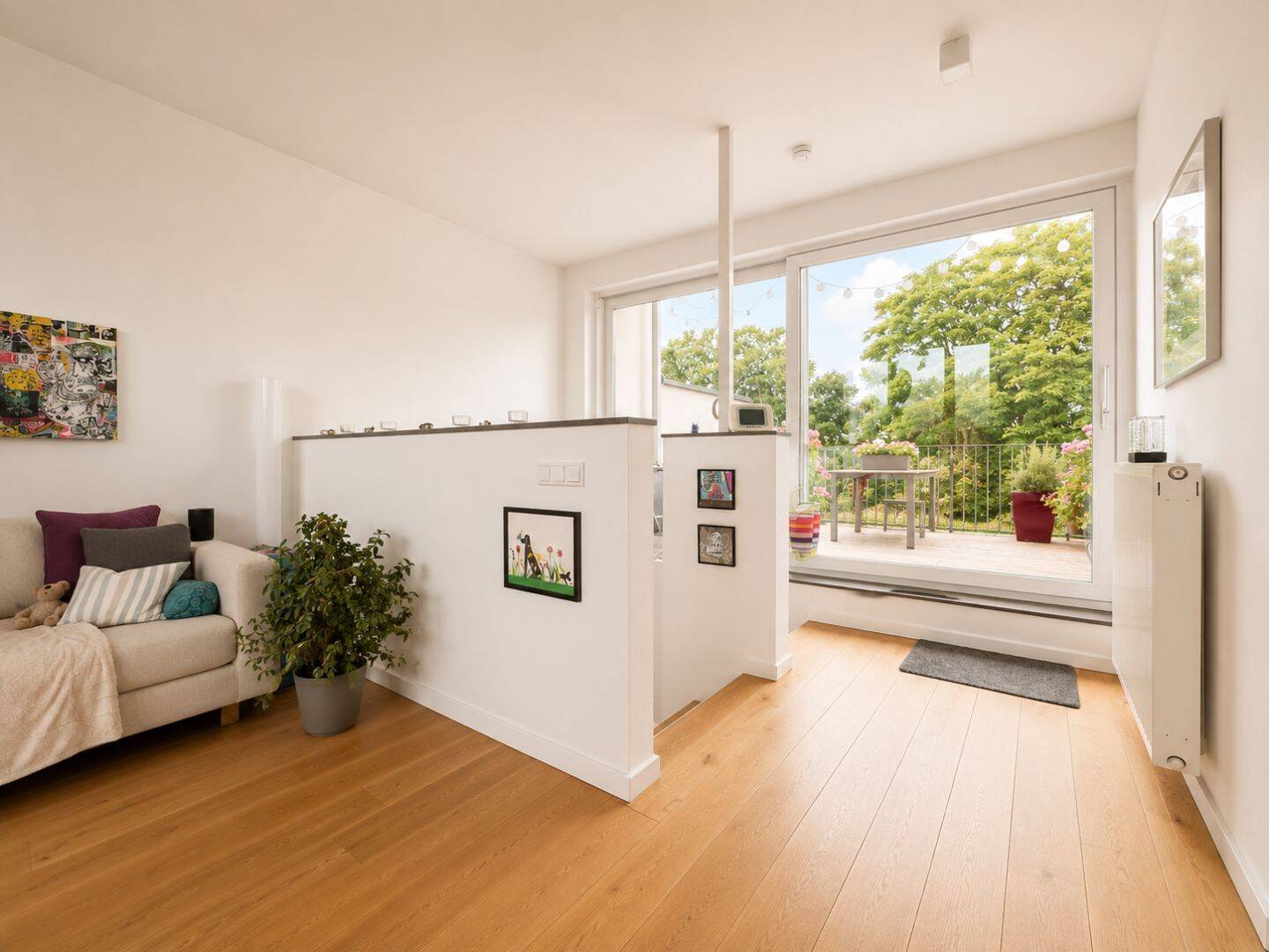 Traumhafte 4-Zimmer-Maisonettewohnung mit Dachterrasse in einer der beliebtesten Lagen von Köln – Köln – Vorschaubild 6