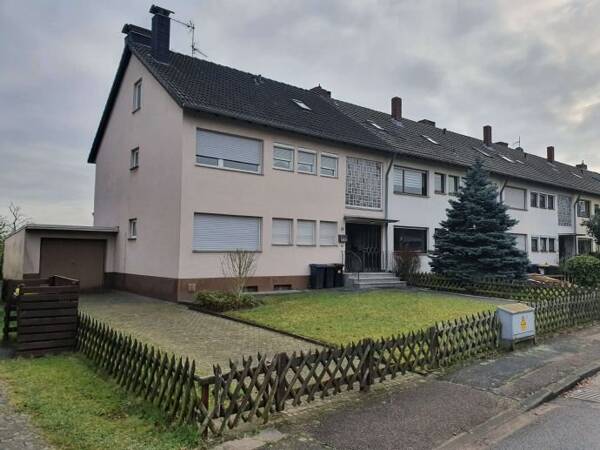Mehrfamilienhaus in 51143 Köln mit 200 m² kaufen