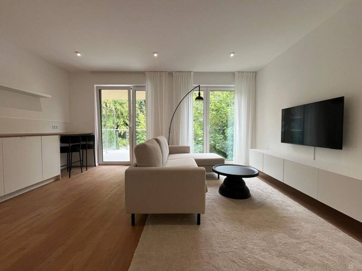 Modern wohnen in Düsseldorf Möblierte Wohnung mit Aufzug und Balkon! – 40231 Düsseldorf – Bild 1 von 8