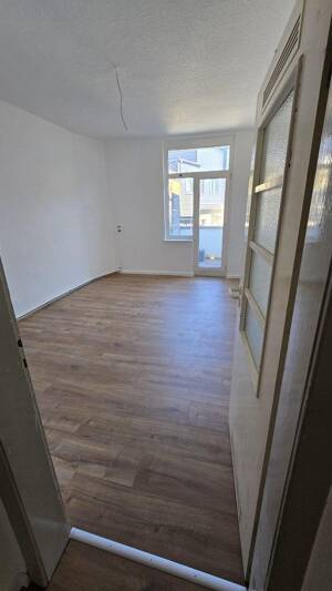 modernisierten 2-Zimmer-Wohnung mit Balkon – 44789 Bochum – Vorschaubild 3