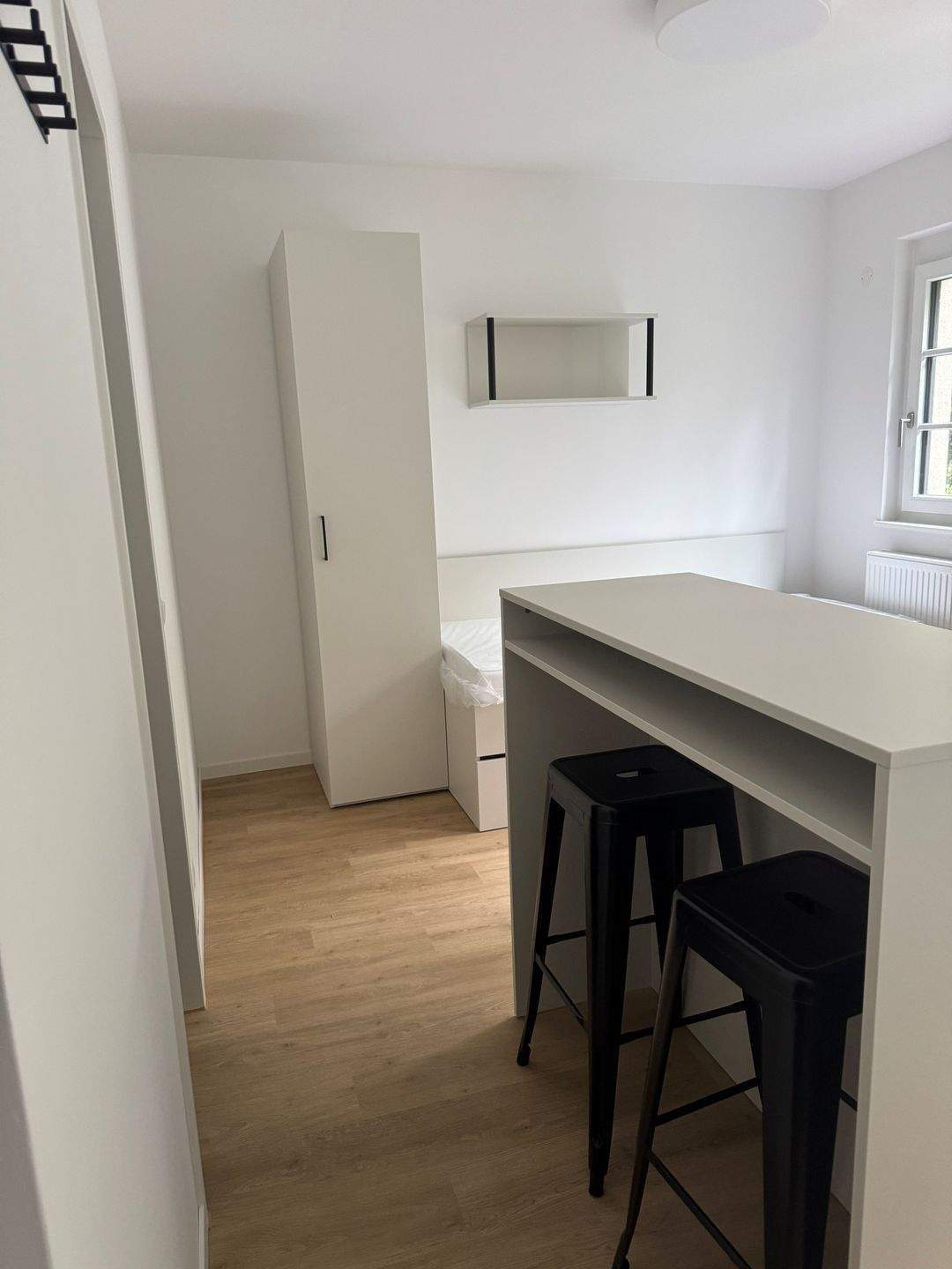 Möbliertes Apartment für 2 Personen mit Balkon im grünen Berlin-Pankow – Berlin – Vorschaubild 4
