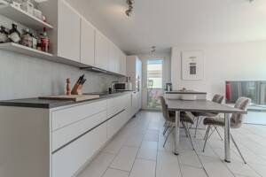 TRUDERING / Moderne 4-Zimmer-Wohnung mit hochwertiger Ausstattung, Westbalkon und zwei Bädern – 81829 München – Vorschaubild 4