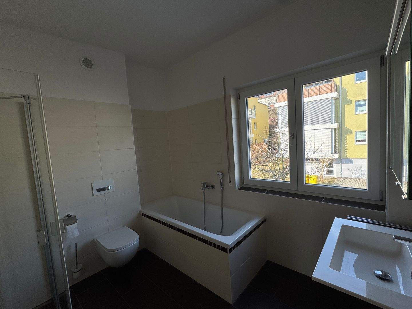 Einziehen und wohlfühlen - sofort bezugsfreies Reihenmittelhaus in familienfreundlicher Lage in Jena – Jena – Vorschaubild 7