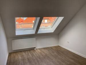 Ausgebaute Dachgeschosswohnung - ab sofort vermietbar! – 12099 Berlin – Vorschaubild 4