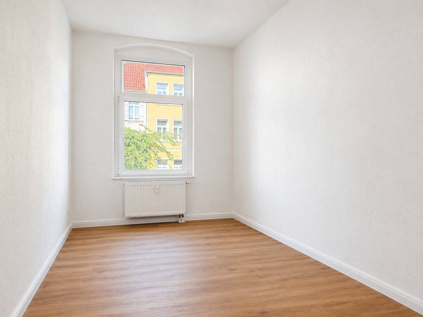 Großzügige, frisch renovierte 3-Zimmer-Wohnung mit EBK in Magdeburg – Magdeburg – Vorschaubild 3