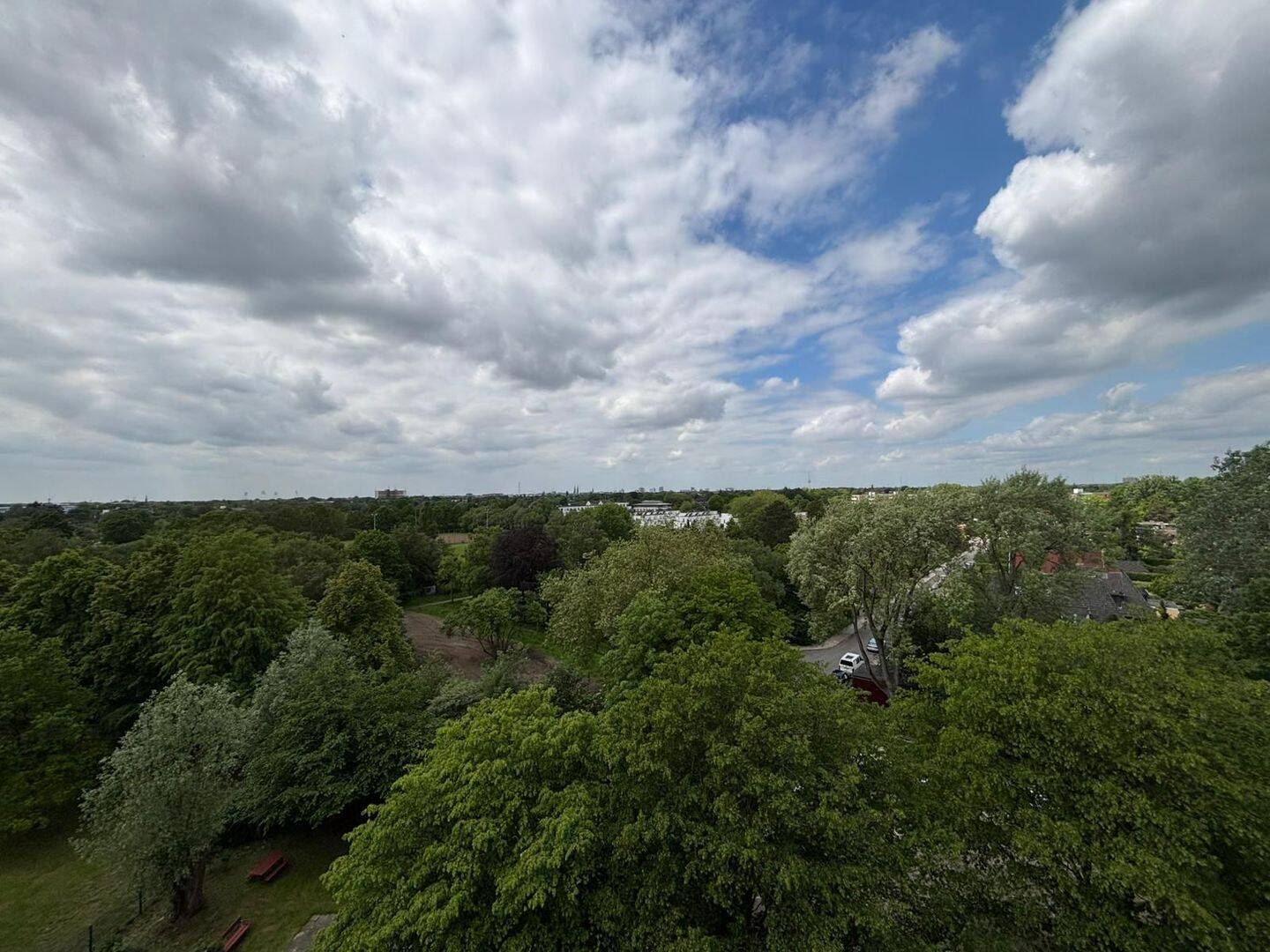 Reizvolle Eigentumswohnung mit Weitblick über Bremen – Bremen – Vorschaubild 2