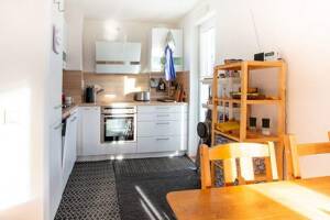 Attraktive Stadtwohnung: Barrierefrei 2-Zimmer-Wohnung mit Südbalkon – 81737 München – Vorschaubild 3