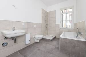 Renovierte 3-Zimmer-Altbauwohnung mit Süd-Balkon und modernem Bad – 4155 Leipzig – Vorschaubild 3