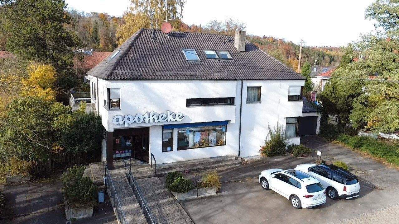 Mehrfamilienhaus mit Gewerbe in Eberhardzell, Charmantes Wohn- und Geschäftshaus in idyllischer Umgebung – Eberhardzell – Vorschaubild 3