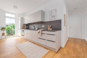 Kernsanierter 2-Zimmer-Altbau in Berlin-Köpenick: Erstbezug mit Wohnküche, Tageslichtbad und Balkon – 12555 Berlin – Vorschaubild 5