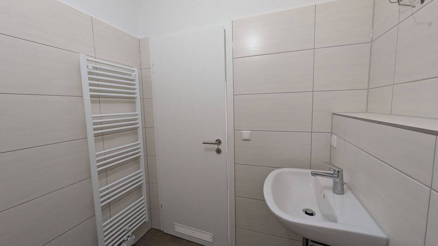 Helle gemütliche Wohnung mit Blick in die begrünte Umgebung – Dresden – Vorschaubild 7