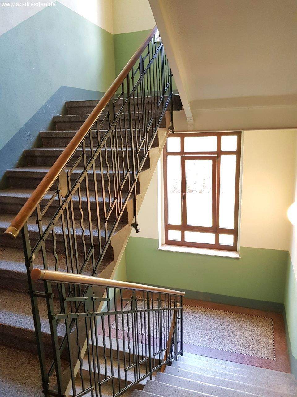 Freundliche 2-Zimmer-Wohnung mit Balkon in einem sanierten Gründerzeithaus im Stadtteil Gablenz – Chemnitz – Vorschaubild 3