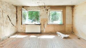 Sanierungsbedürftiges Reihenhaus – 23569 Lübeck – Vorschaubild 3