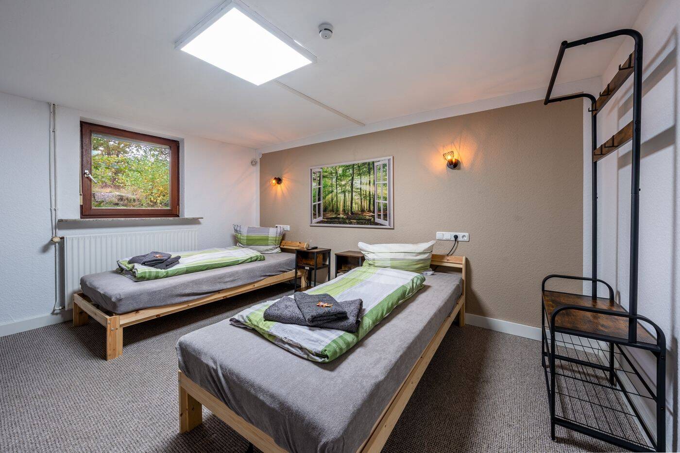 Zwei Häuser, ein starkes Gesamtpaket: Ein Traum in der Lüneburger Heide mit Pool und Sauna – Bispingen – Vorschaubild 4