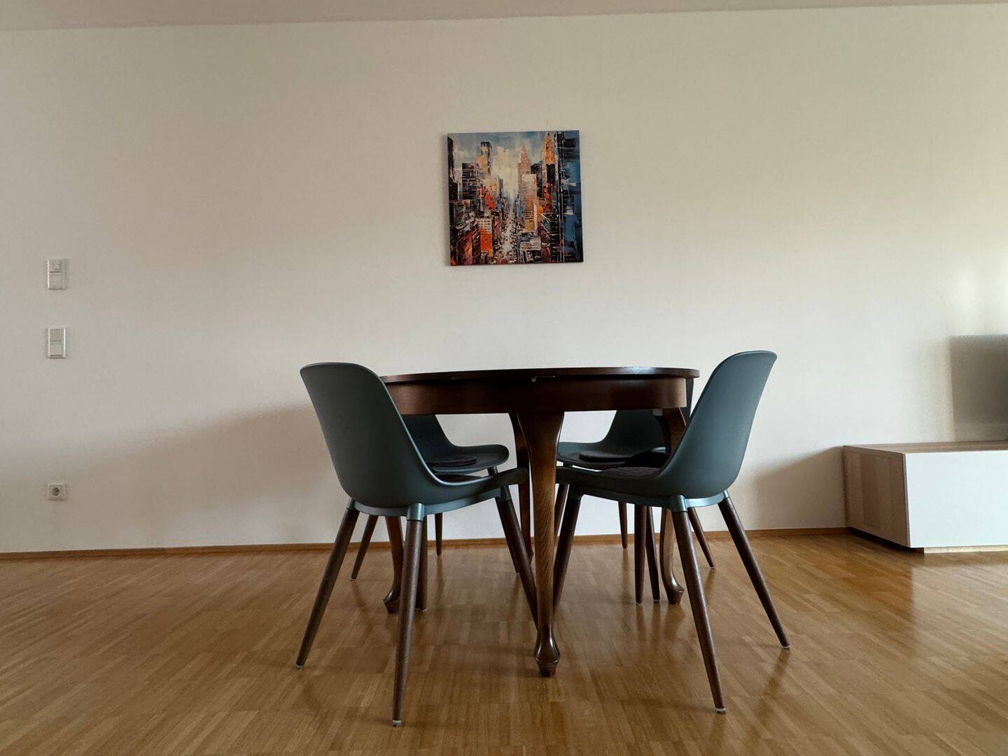 Moderne, größtenteils neu möblierte 2-Zimmer-Wohnung mit Balkon in Kassel Wilhelmshöhe/Marbachshöhe – Kassel – Vorschaubild 4