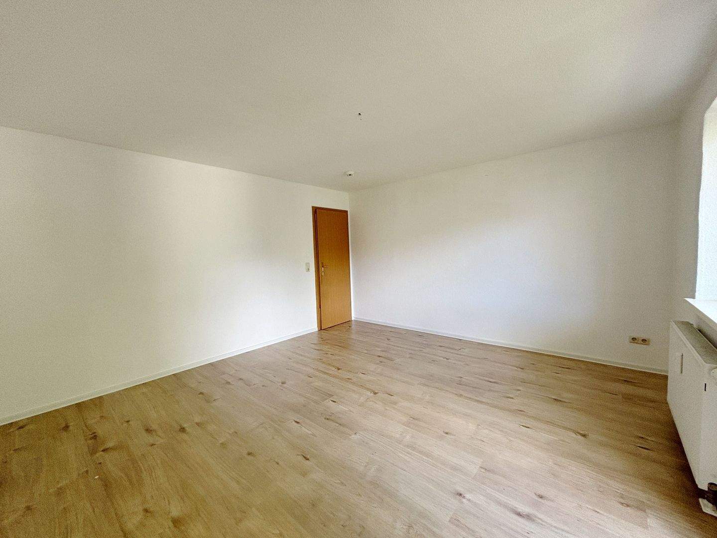 Sonnige 3 Raum-Wohnung in Stadtfeld – Magdeburg – Vorschaubild 3