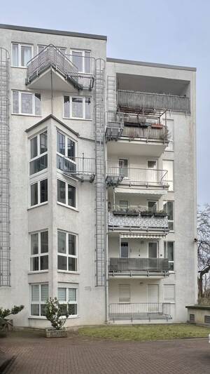 3-Raume, Citylage, Balkon, Fahrstuhl, TG – 6110 Halle (Saale) – Vorschaubild 5