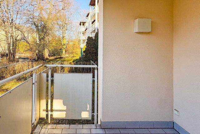 Compact & Cozy: moderne Single-Wohnung mit Einbauküche und Balkon in ruhiger Wohnanlage ...