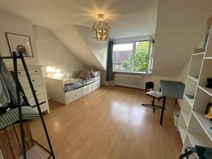 Helle 2-Zimmer Whg, bezugsfrei, im Komponistenviertel, provisionsfrei