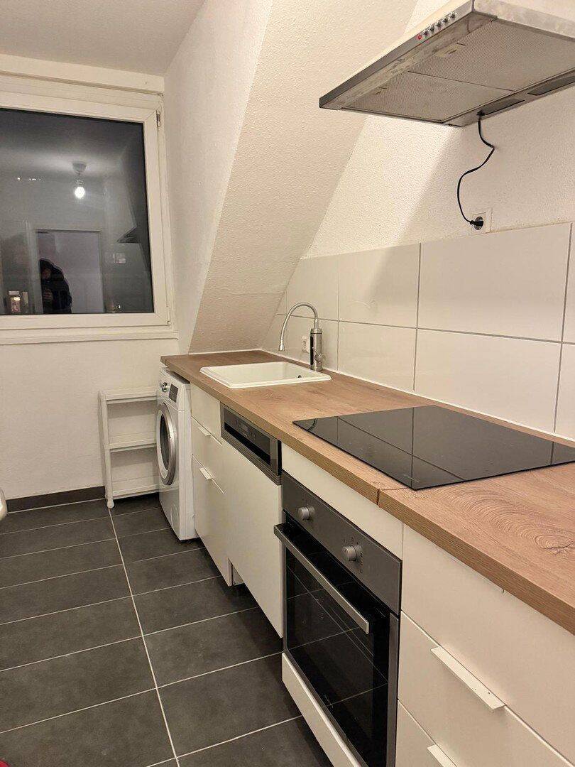 Stilvolle und möblierte 2-Zimmer-Wohnung in Stuttgart-West (flexible Befristung möglich) – Stuttgart – Vorschaubild 3