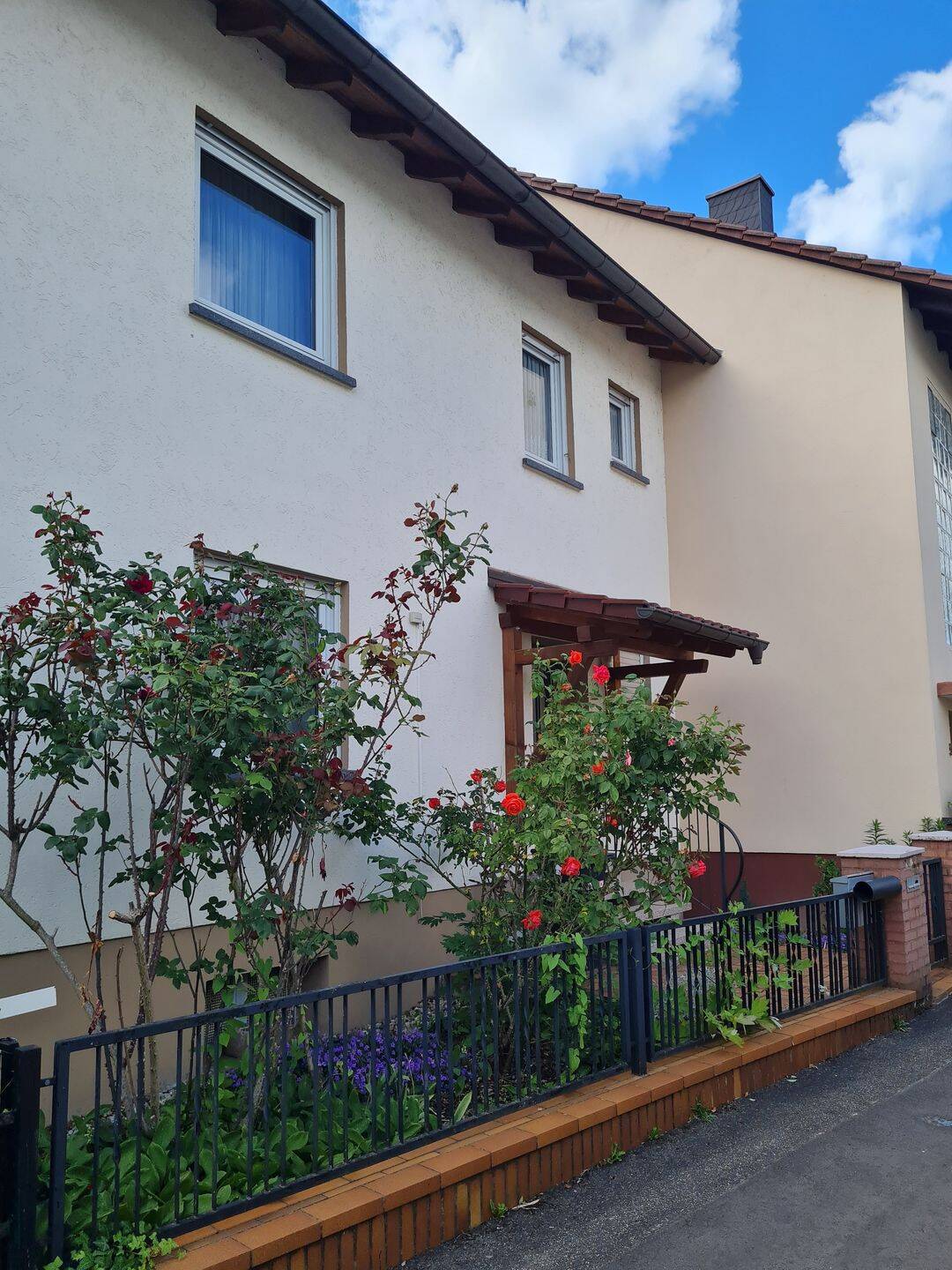 Reihenmittelhaus zum Kauf – Grünstadt – Bild 1 von 9