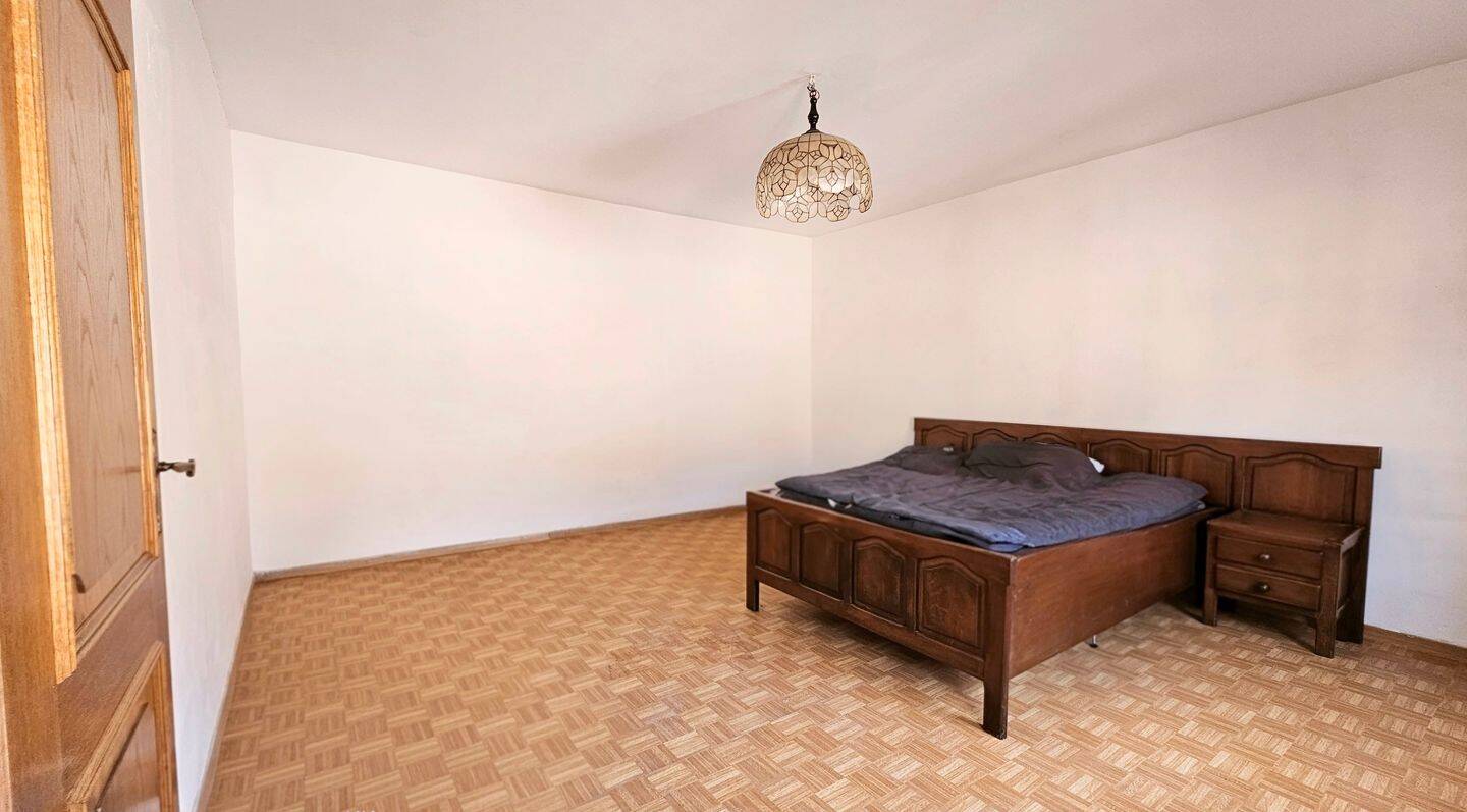 Großzügiges Einfamilienhaus mit Garage, Terrasse und großem Gartengrundstück in Briedel/Mosel – Briedel – Vorschaubild 9