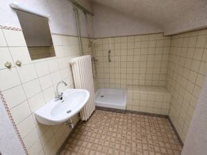 Einfamilienhaus mit Garage und Stellplatz in Rottenbauer zu verkaufen – 97084 Würzburg – Vorschaubild 5