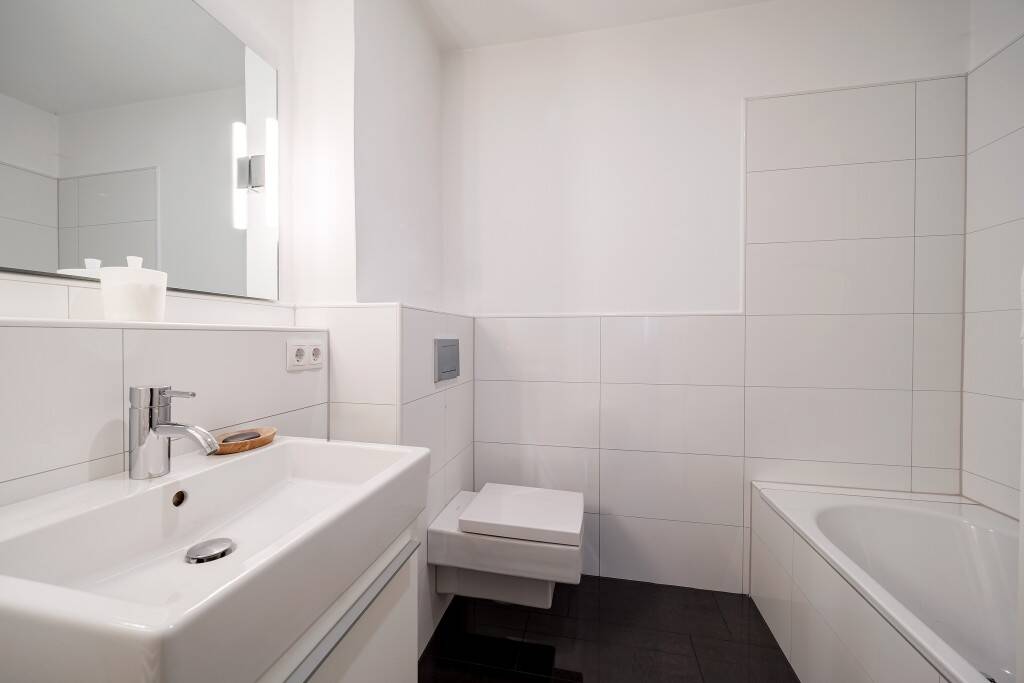 Ein Zuhause über den Dächern des Grüns - Wohnung mit Süd-Loggia und Kaminofen – Hamburg – Vorschaubild 7
