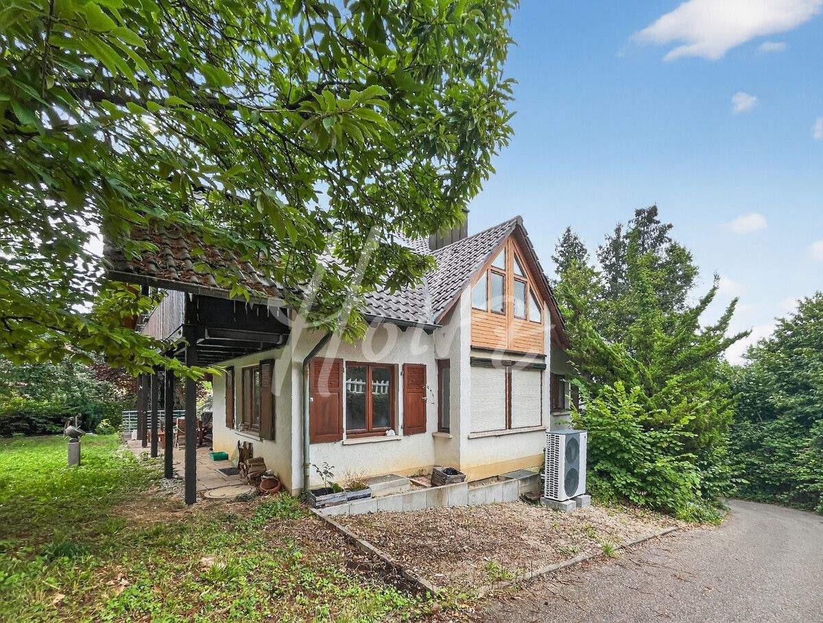 2-Fam-Haus in Pfaffenweiler ... ein Zuhause mit Entwicklungsperspektive auch für die große Familie ! – Pfaffenweiler – Bild 1 von 9